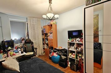 Apartament 3 camere, decomandat, zona Iulius Mall anunturi imobiliare Cluj