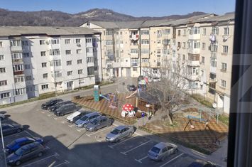 Apartament 3 camere de vanzare PUCIOASA - Dambovita anunturi imobiliare Dambovita