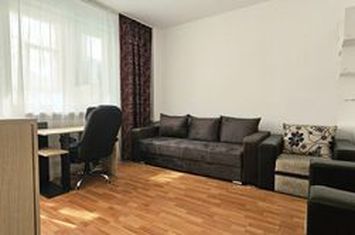 Garsonieră ultracentrală Constanța, etaj 1, mobilată anunturi imobiliare Constanta