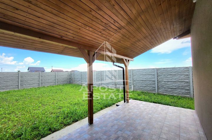 Jumatate de duplex pe parter cu 4 camere si 2 bai, Sag anunturi imobiliare Timis