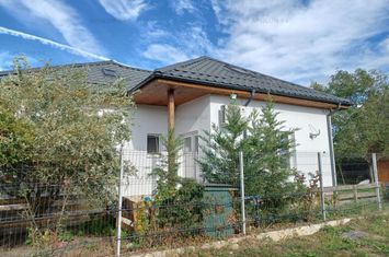 Casă - 4 camere de vanzare SABARENI - Giurgiu anunturi imobiliare Giurgiu