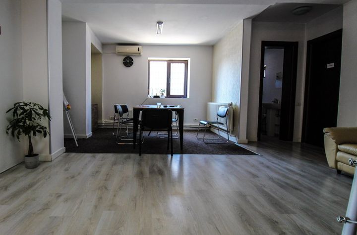 Apartament 5 camere de vanzare DOROBANTI - Bucuresti anunturi imobiliare Bucuresti