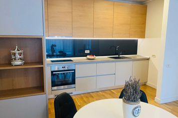 INCHIRIERE APARTAMENT CU TERASA DE 75 MP! anunturi imobiliare Bucuresti