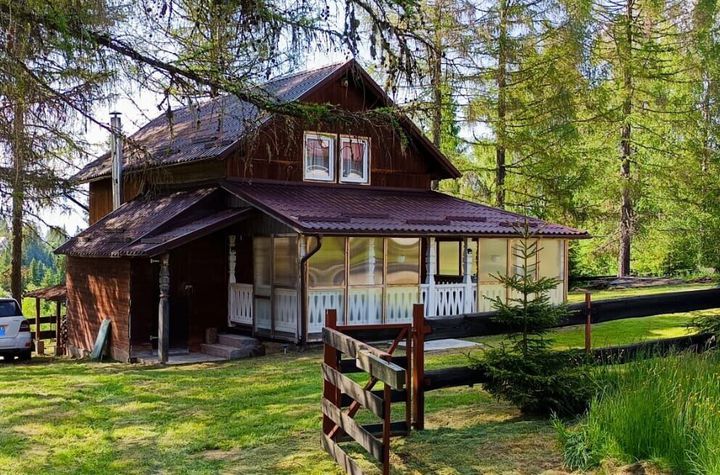 Casa de vacanta in Belis cu 1000 mp teren intravilan anunturi imobiliare Cluj