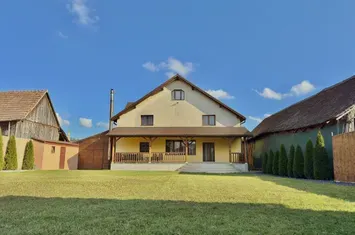 Vilă - 8 camere de vanzare OCNA SIBIULUI - Sibiu anunturi imobiliare Sibiu