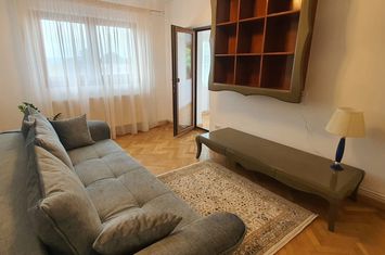 Apartament de inchiriat 4 camere decomandate zona Copou-Parcul Copou anunturi imobiliare Iasi