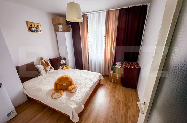 Apartament 3 camere de vanzare HUNEDOARA - Hunedoara anunturi imobiliare Hunedoara