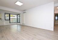 285.000 €, Apartament 3 camere