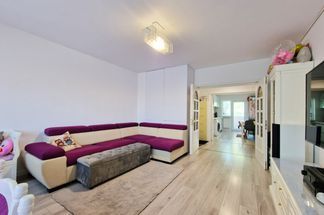 Apartament 3 camere de vânzare Constanta - Faleza