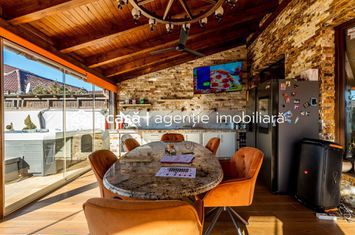 Casă SMART / 5 camere, teren 720 mp, fotovoltaice 13 kW, Aradul Nou anunturi imobiliare Arad
