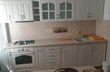 Apartament 4 camere de vanzare VITAN - Bucuresti anunturi imobiliare Bucuresti