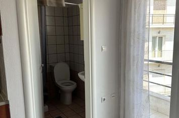 Studio mobilat 25 mp, etajul 2 — Agios Loukas anunturi imobiliare Grecia