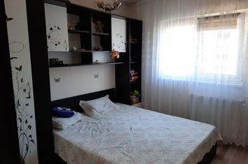 Apartament 3 camere de vanzare COMPLEX STUDENTESC - Timis anunturi imobiliare Timis