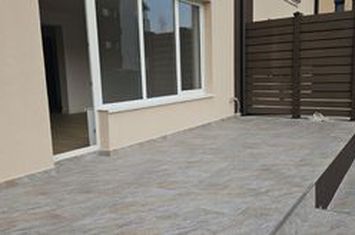 Inchiriere duplex D+P+1 cinci camere 112mp teren 270mp Henri Coanda Baneasa anunturi imobiliare Bucuresti