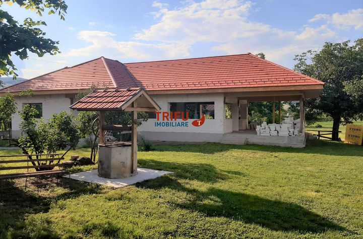 Casă - 4 camere de vanzare CENTRAL - Alba anunturi imobiliare Alba