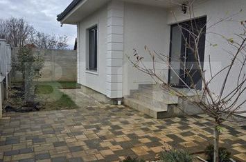 Casă - 3 camere de vanzare LAZURI - Satu Mare anunturi imobiliare Satu Mare