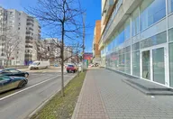 1.500 €, Spațiu comercial