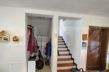 Casă - 5 camere de vanzare CHINTENI - Cluj anunturi imobiliare Cluj