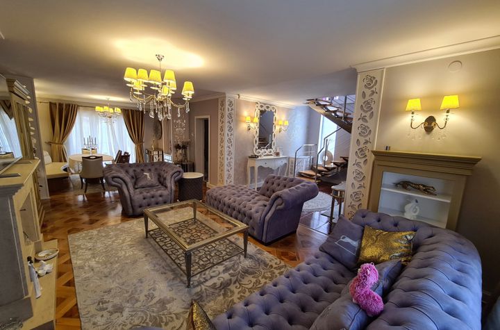 Vilă - 4 camere de inchiriat TARGU-JIU - Gorj anunturi imobiliare Gorj