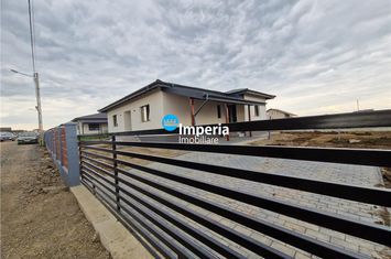 Casă - 4 camere de vanzare ARONEANU - Iasi anunturi imobiliare Iasi
