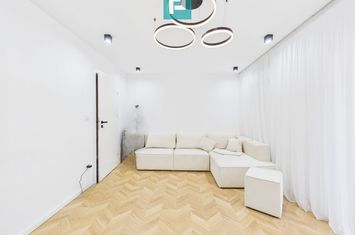 Apartament 2 camere, Alfa. anunturi imobiliare Arad
