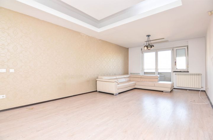 Apartament 3 camere de inchiriat TINERETULUI - Bucuresti anunturi imobiliare Bucuresti