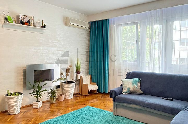 Apartament cu 3 camere de vanzare in Rogerius, Oradea anunturi imobiliare Bihor