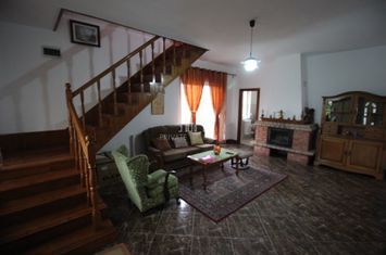 Vilă - 5 camere de vanzare SANTANA DE MURES - Mures anunturi imobiliare Mures