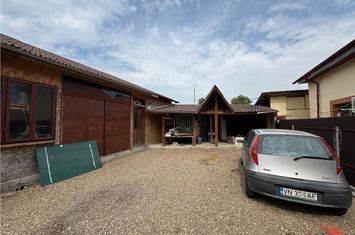 Spațiu comercial de inchiriat CENTRAL - Vrancea anunturi imobiliare Vrancea