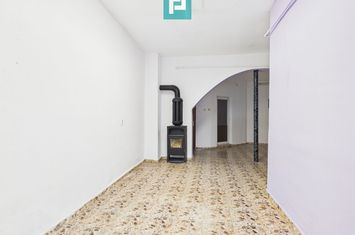 Spațiu comercial central, în Sântana - Arad anunturi imobiliare Arad