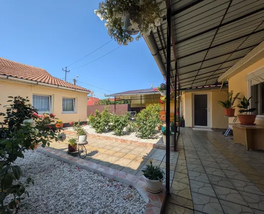 Casă 4 cam Nufarul, 112 mp