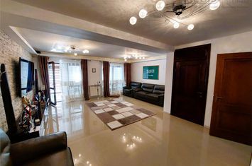 Vilă - 6 camere de vanzare CENTRAL - Brasov anunturi imobiliare Brasov