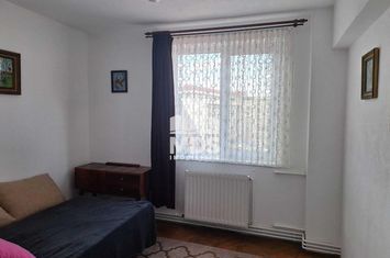 Apartament 3 camere de vanzare CENTRAL - Timis anunturi imobiliare Timis