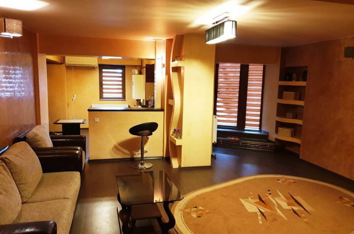 Apartament 3 camere de vanzare TARGU-JIU - Gorj anunturi imobiliare Gorj