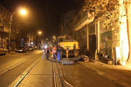 Bucuresti: Joi seara a inceput demolarea caselor de pe Bulevardul Buzesti