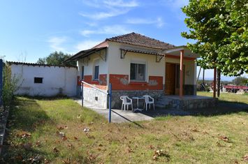 Casă individuală 67 mp pe teren 450 mp — Dimitritsi anunturi imobiliare Grecia