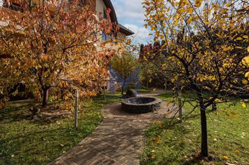 VILĂ 550 mp, LOT 1.006 mp Cartier Europa anunturi imobiliare Cluj