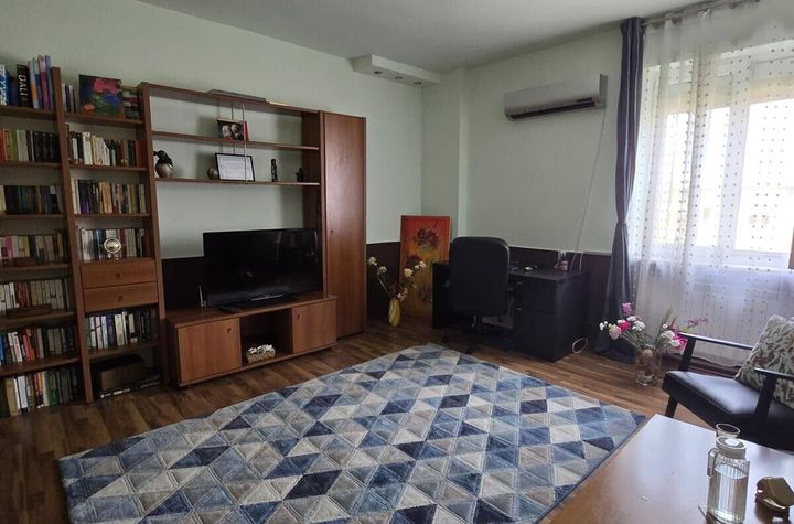 Vanzare apartament doua camere mobilat/utilat bloc rusesc Academia Militara Cotr anunturi imobiliare Bucuresti