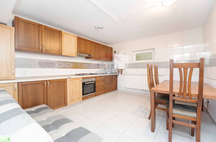 Apartamament cu 5 camere Tătărași anunturi imobiliare Iasi
