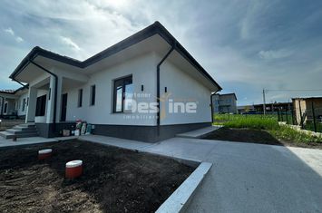 Casă - 4 camere de vanzare BREAZU - Iasi anunturi imobiliare Iasi