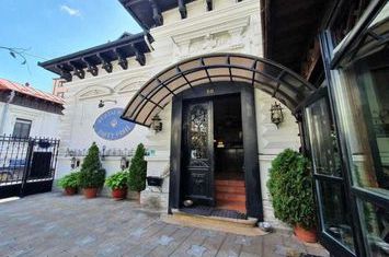 CASA INDIVIDUALA - CURTE COMUNA - ZONA ROMANA ! anunturi imobiliare Bucuresti