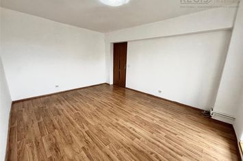 Apartament 4 camere de vanzare CENTRUL CIVIC - Brasov anunturi imobiliare Brasov