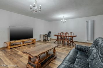 PROGRESUL GIURGIULUI,VILA INDIVIDUALA,5 CAMERE,221 MP,TEREN 379 MP anunturi imobiliare Bucuresti