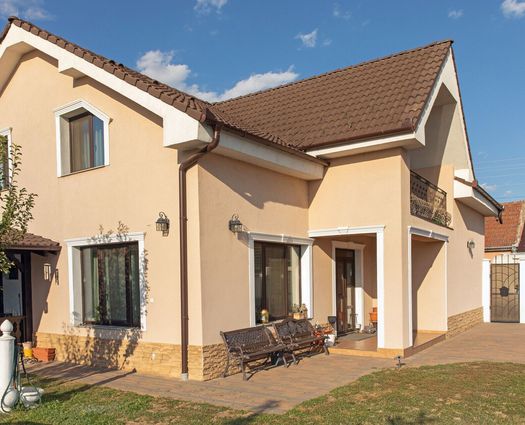 Casă 6 cam Calea Clujului, 190 mp, P+M