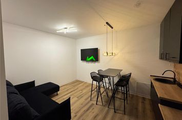 Apartament 3 camere de vanzare CENTRAL - Sibiu anunturi imobiliare Sibiu