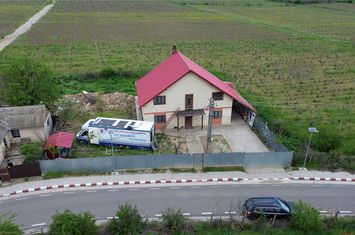 Casă - 3 camere de vanzare VEST - Vrancea anunturi imobiliare Vrancea