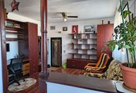 47.000 €, Garsonieră