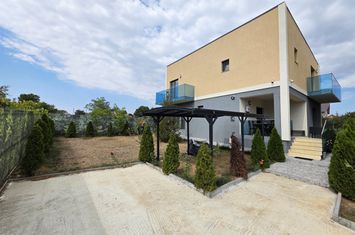Vilă - 5 camere de vanzare LUMINA - Constanta anunturi imobiliare Constanta