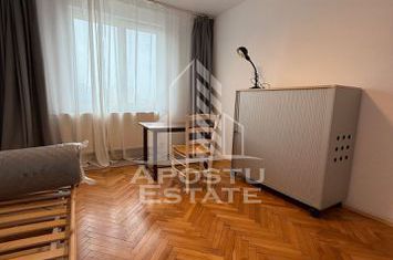 Apartament cu 3 camere. decomandat, zona Circumvalatiunii, Timisoara anunturi imobiliare Timis