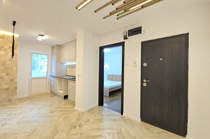 Apartament 2 camere, decomandat, etaj 2 din 10, zona Pritax Manastur anunturi imobiliare Cluj
